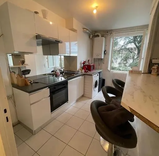 Appartement 2 Chambres Parking Draps Et Serviettes Non Fournies