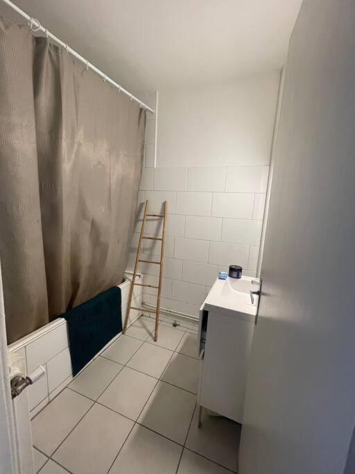2 Parking Draps Et Serviettes Non Fournies Apartment *